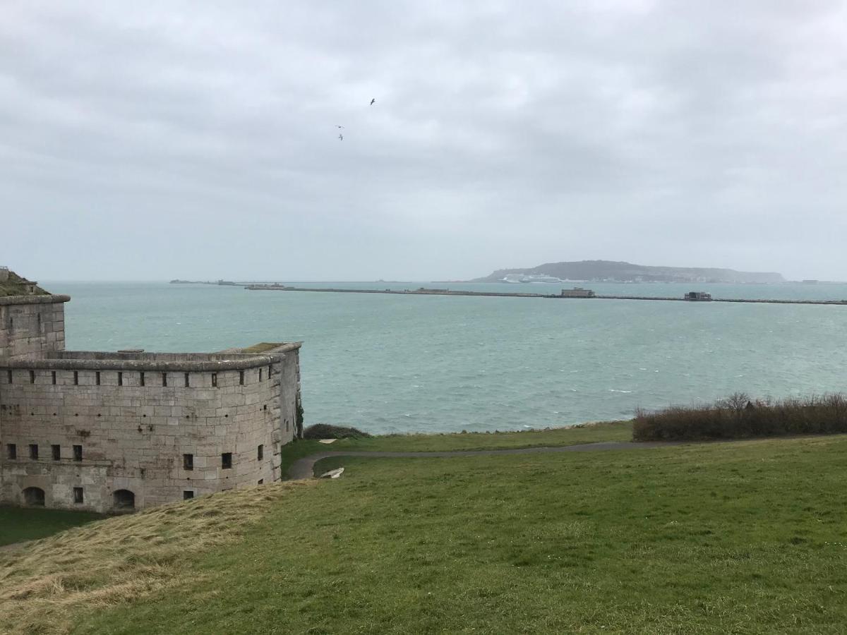 A Stones Throw To The Beach :-) Weymouth Ngoại thất bức ảnh